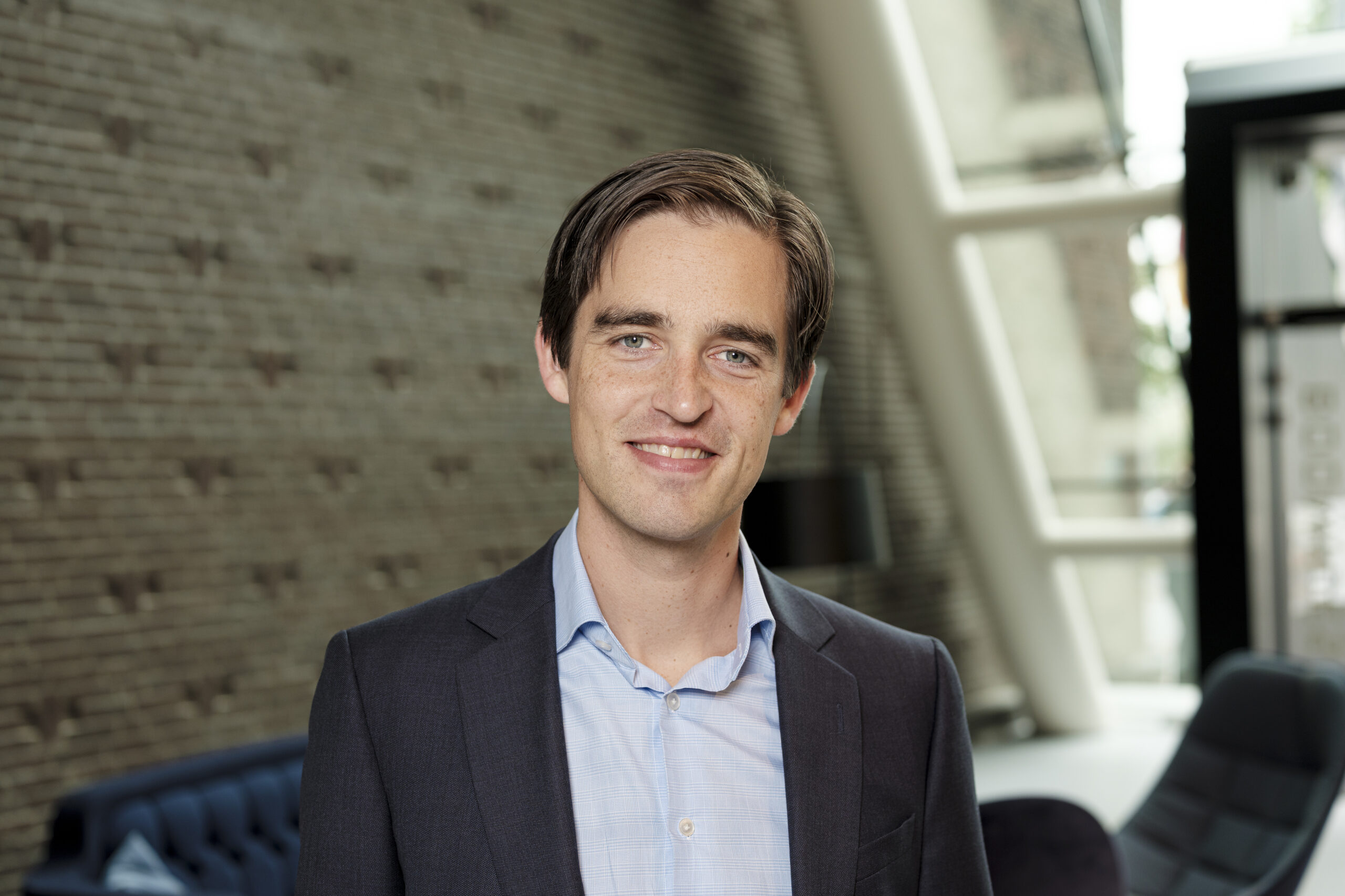 OC&C advises AB&C Management on the sale of AB&C Group to EPSA Groupe